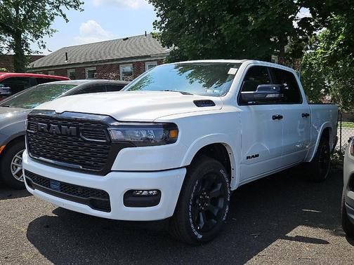 Bright White Clearcoat 2026 RAM 1500 Big Horn/Lone Star