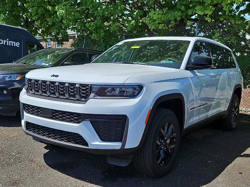 Bright White Clearcoat 2026 Jeep Grand Cherokee L Altitude 4x4