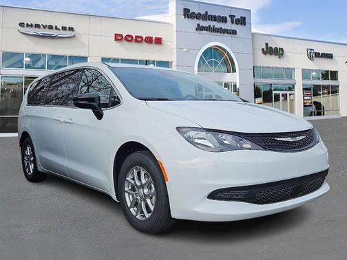 2026 Chrysler Voyager LX