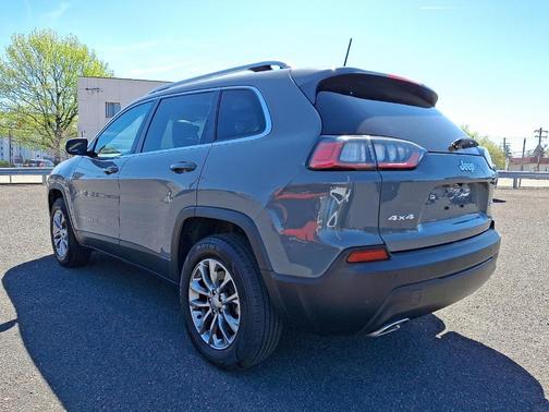 2021 Jeep Cherokee Latitude Lux