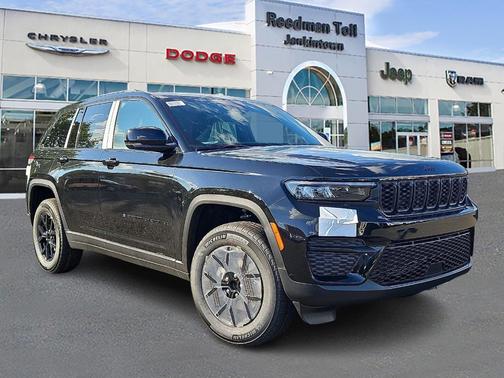 2025 Jeep Grand Cherokee Laredo