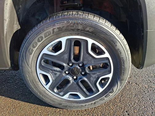 2016 Jeep Renegade Trailhawk