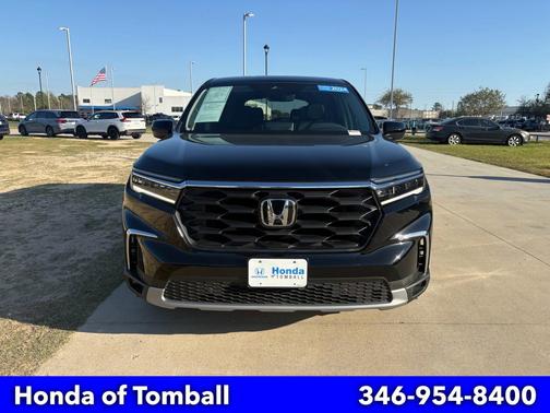 Crystal Black Pearl 2024 Honda Pilot