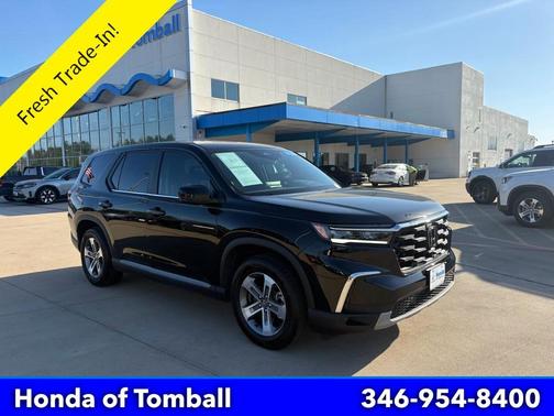 Crystal Black Pearl 2024 Honda Pilot