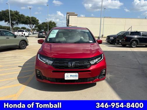 Radiant Red Metallic Ii 2026 Honda Odyssey