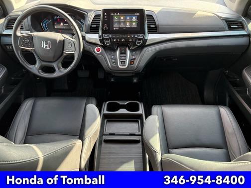 Modern Steel Metallic 2024 Honda Odyssey