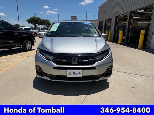 Solar Silver Metallic 2025 Honda Odyssey