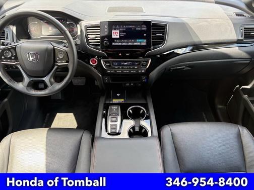 Crystal Black Pearl 2024 Honda Passport