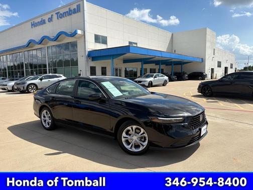 Crystal Black Pearl 2025 Honda Accord