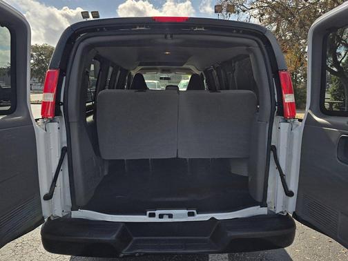 2019 Chevrolet Express 2500 LS