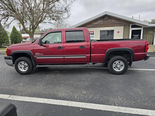 2005 Chevrolet Silverado 2500 LS H/D Crew Cab
