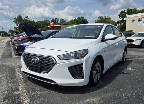 2020 Hyundai IONIQ Hybrid Blue