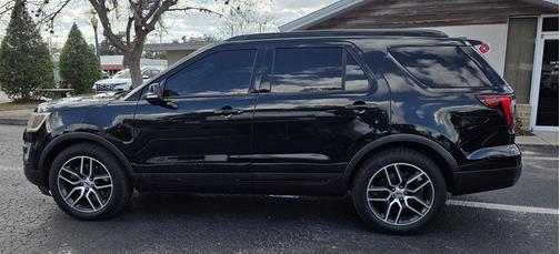 2017 Ford Explorer sport