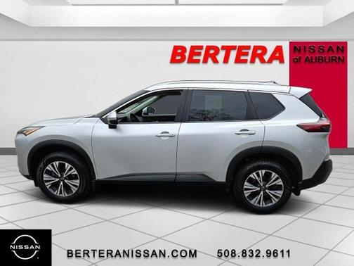 2022 Nissan Rogue SV