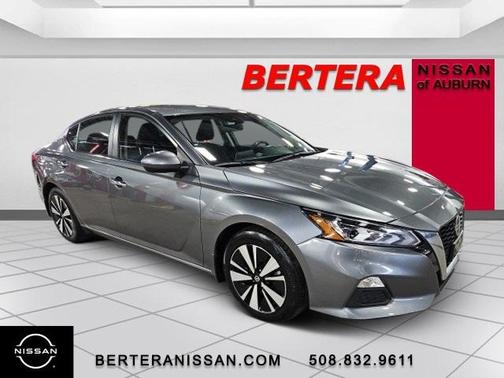 2022 Nissan Altima 2.5 SV