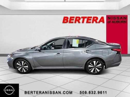 2022 Nissan Altima 2.5 SV