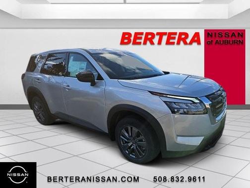 2025 Nissan Pathfinder S