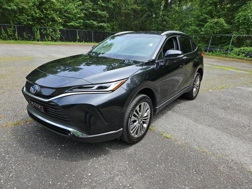 2024 Toyota Venza XLE