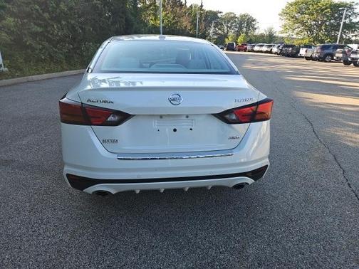 2021 Nissan Altima 2.5 Platinum