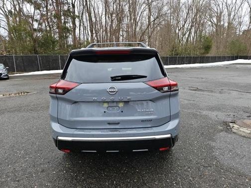 2025 Nissan Rogue Platinum