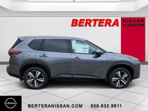 2025 Nissan Rogue SL
