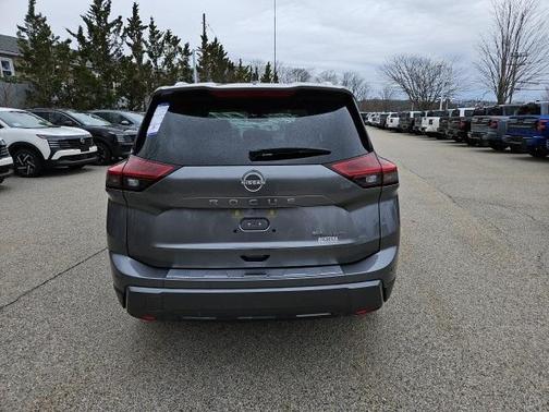 2025 Nissan Rogue SL