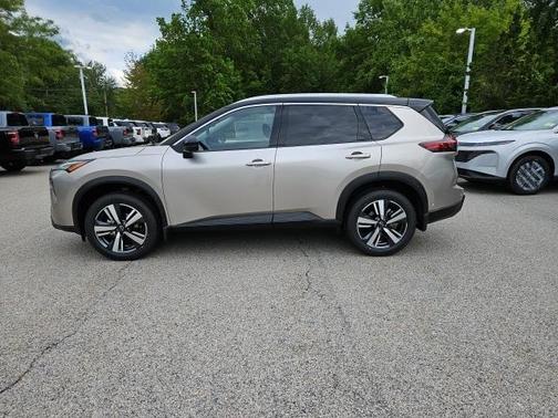 2025 Nissan Rogue SL