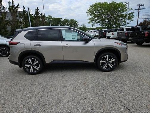 2025 Nissan Rogue SL