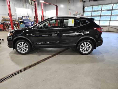 2021 Nissan Rogue Sport SV