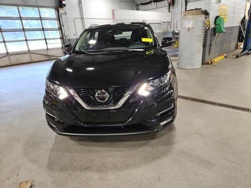 2021 Nissan Rogue Sport SV