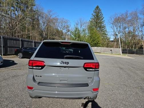 2022 Jeep Grand Cherokee WK Laredo