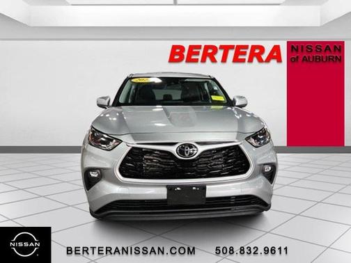 2022 Toyota Highlander LE