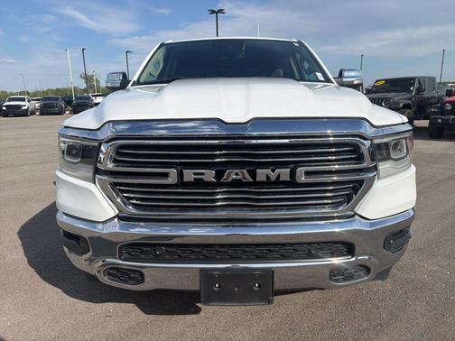 Bright White Clearcoat 2022 RAM 1500 Laramie