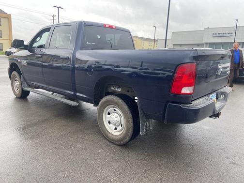 2017 RAM 2500 Tradesman Crew Cab 4x4 6'4' Box