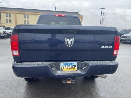 2017 RAM 2500 Tradesman Crew Cab 4x4 6'4' Box