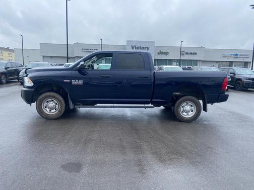 2017 RAM 2500 Tradesman Crew Cab 4x4 6'4' Box