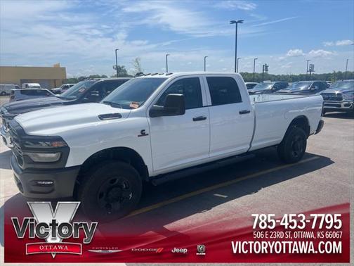 2025 RAM 2500 Tradesman Crew Cab 4x4 8' Box