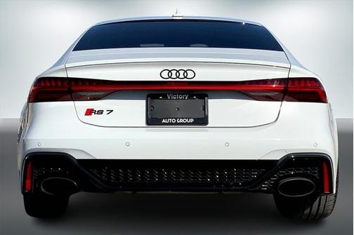 2023 Audi RS 7 4.0T