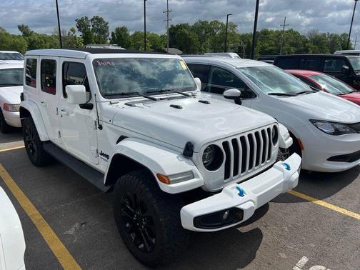 Bright White Clearcoat 2021 Jeep Wrangler Unlimited 4xe Sahara High Altitude