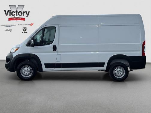 Bright White Clearcoat 2026 RAM ProMaster 2500 Tradesman