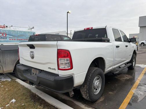 2022 RAM 2500 Tradesman Crew Cab 4x4 6'4' Box