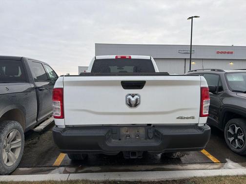 2022 RAM 2500 Tradesman Crew Cab 4x4 6'4' Box