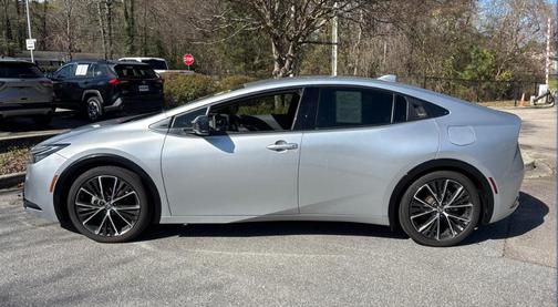 2024 Toyota Prius XLE