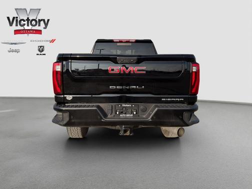 2024 GMC Sierra 2500 Denali