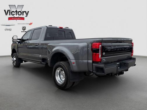 2025 Ford F-350 Platinum