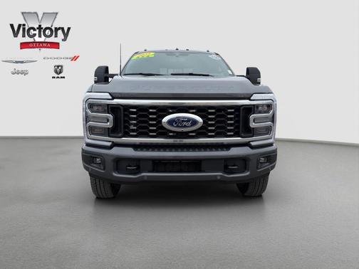 2025 Ford F-350 Platinum