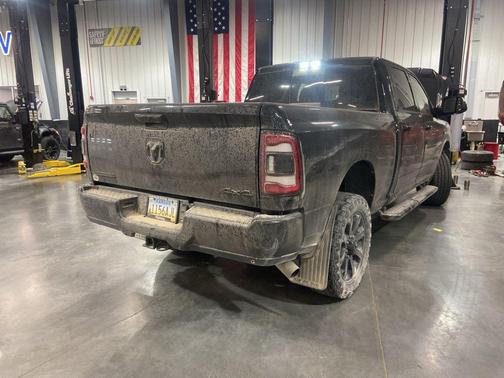 2021 RAM 2500 Big Horn Crew Cab 4x4 6'4' Box