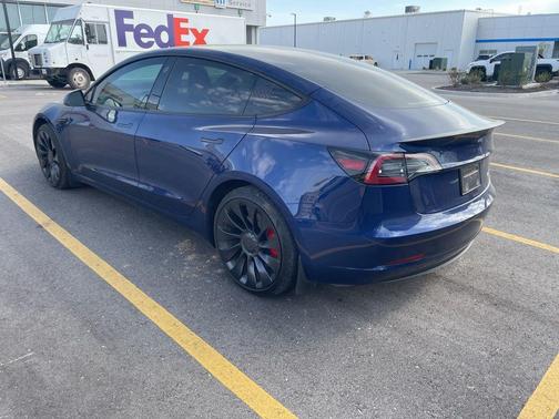Deep Blue Metallic 2023 Tesla Model 3 Performance