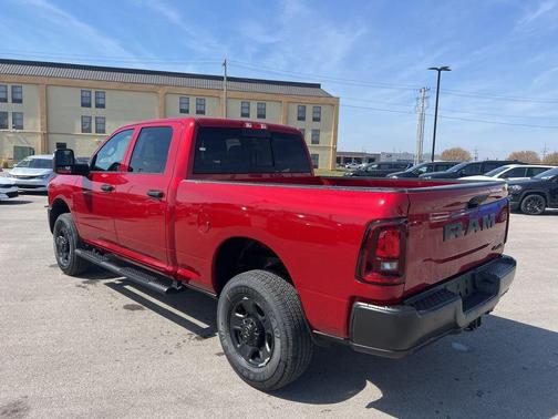 Molten Red Pearlcoat 2026 RAM 2500 Tradesman Crew Cab 4x4 6'4' Box