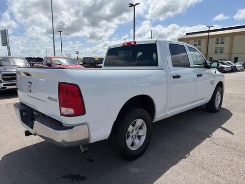 Bright White Clearcoat 2023 RAM 1500 Classic SLT